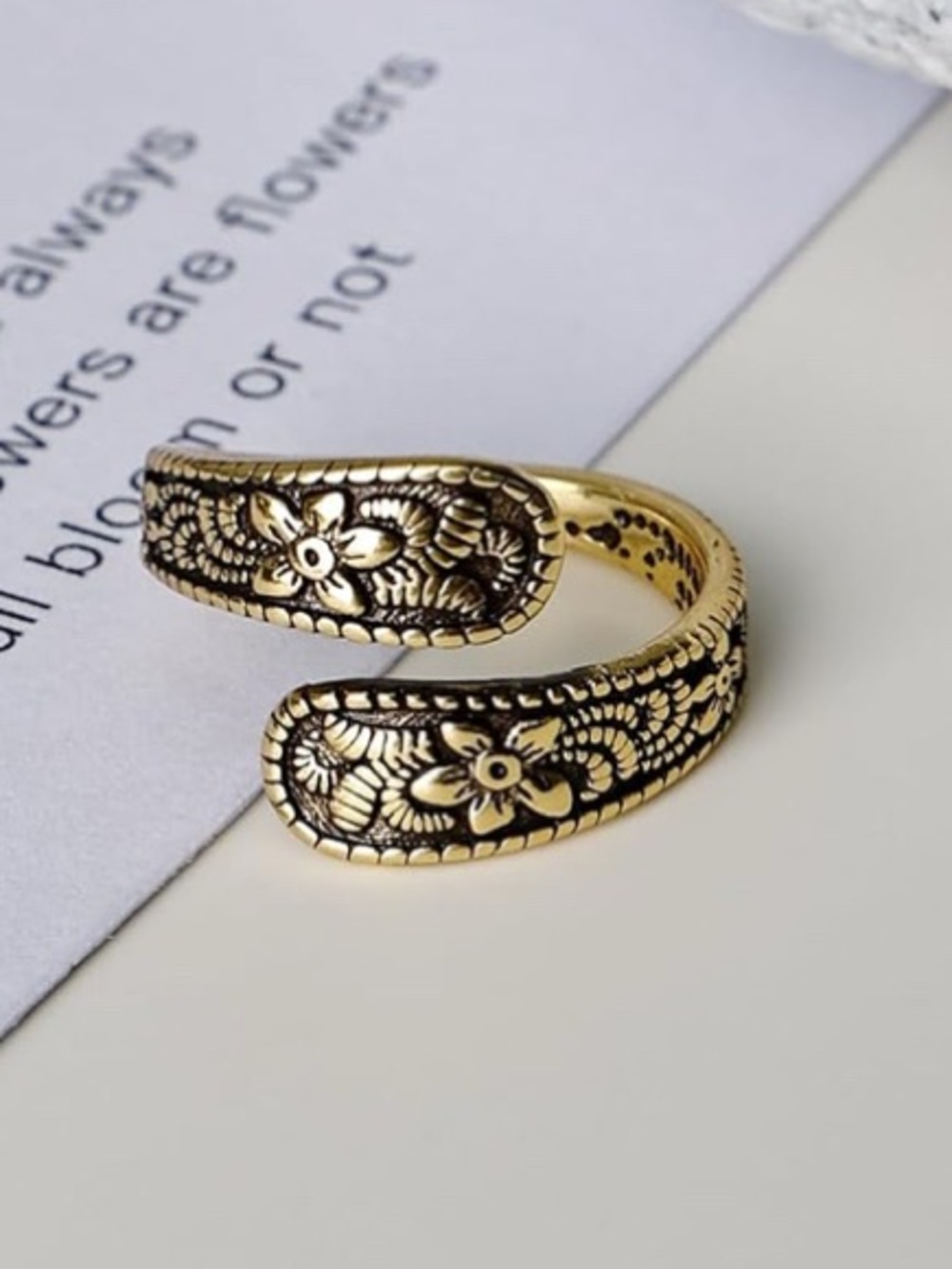 14K Gold Plated Vintage Floral Ring - Picture 5 of 5
